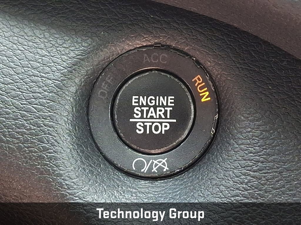 Used 2019 Jeep Cherokee Limited w/ Luxury Group image 20