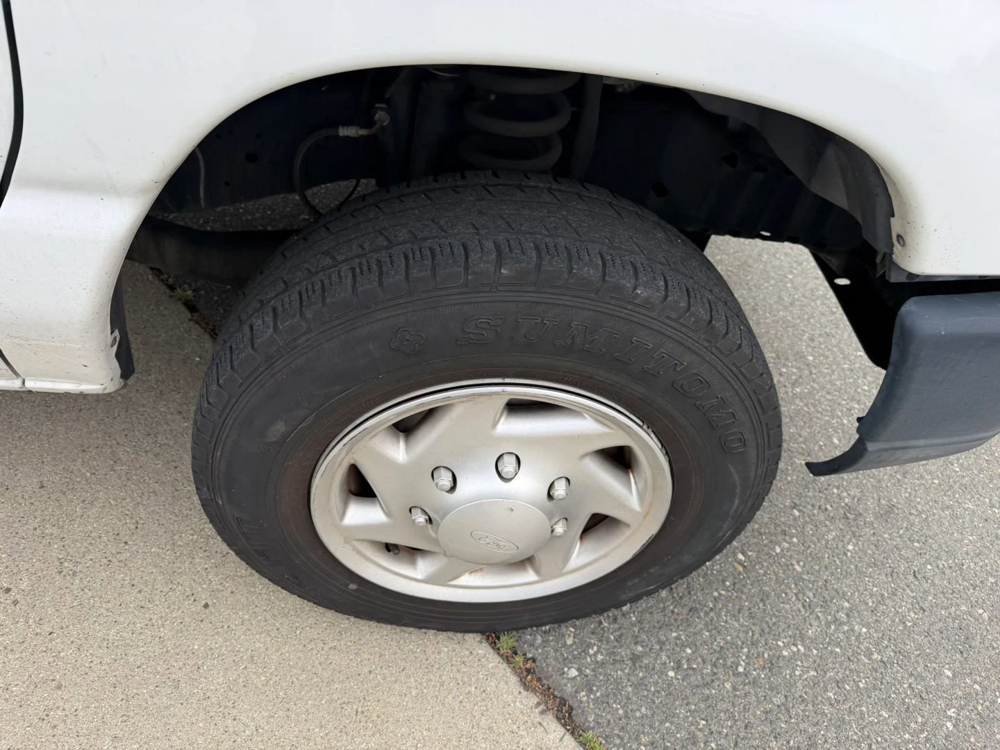 Used 2014 Ford E-150 and Econoline 150 w/ Commercial Cargo Van Package RWD image 27