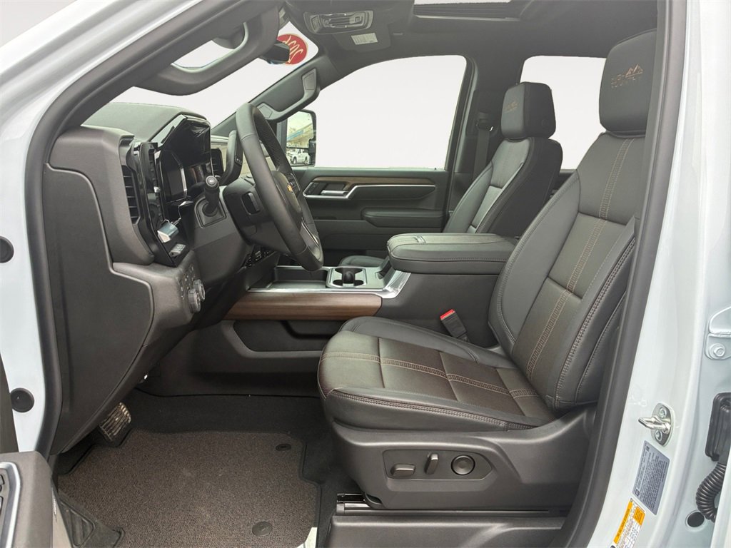 New 2026 Chevrolet Silverado 2500 High Country w/ Technology Package image 9