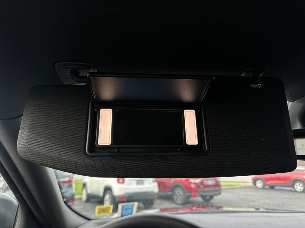 Used 2024 Jeep Grand Cherokee L Laredo AWD/4WD image 28