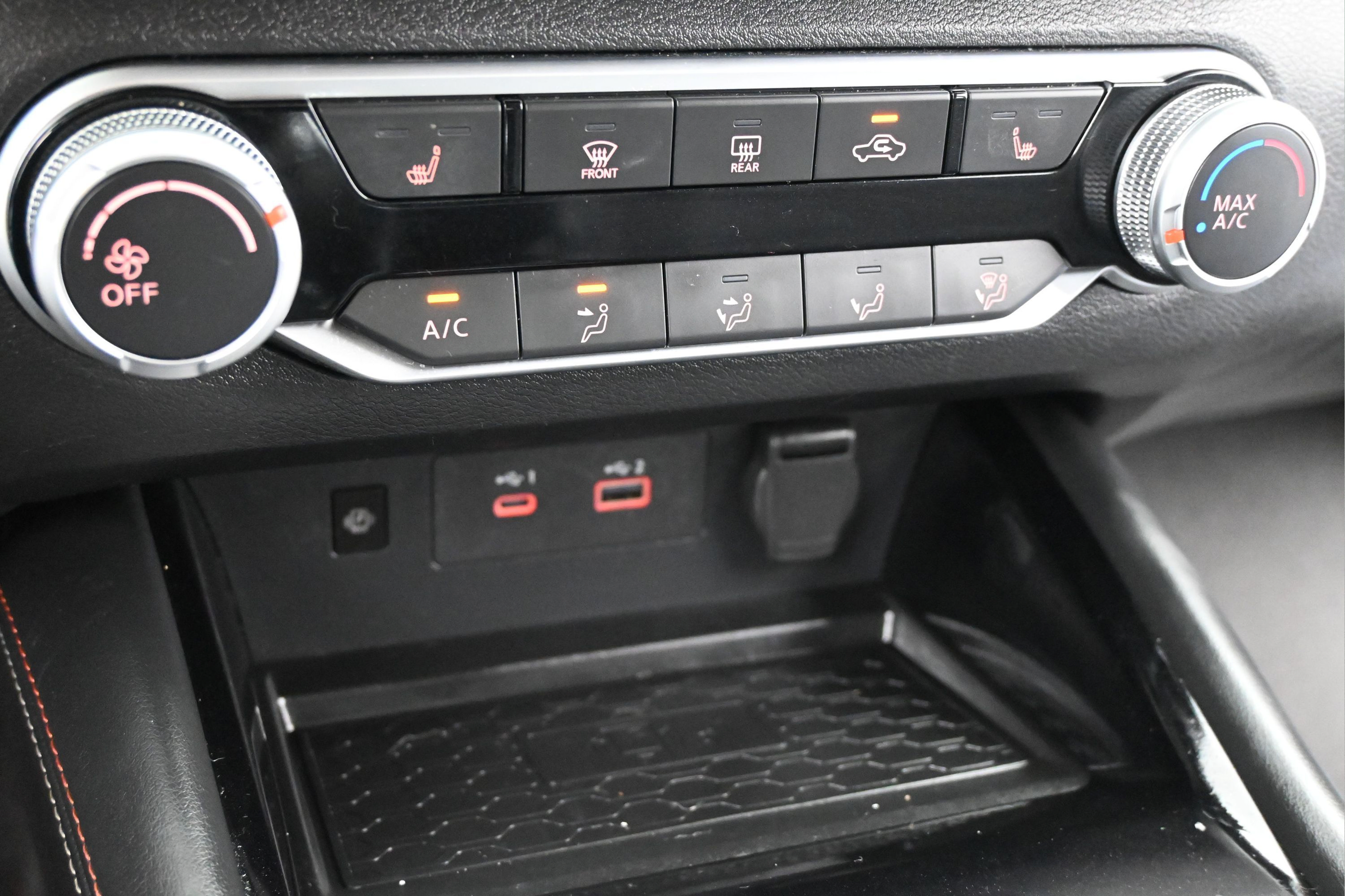 Used 2024 Nissan Altima 2.5 SR w/ SR Premium Package FWD image 19