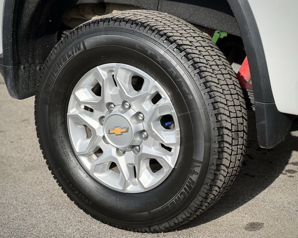 Used 2023 Chevrolet Silverado 2500 LT w/ Convenience Package image 24