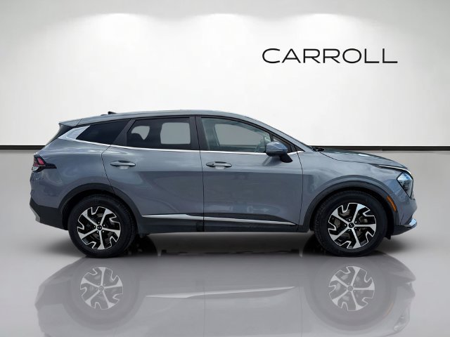 Used 2023 Kia Sportage EX FWD image 2