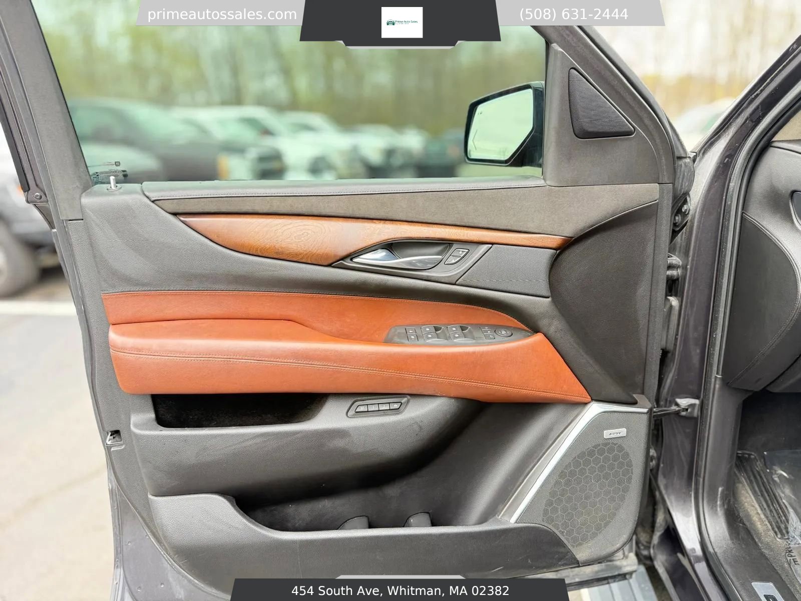 Used 2015 Cadillac Escalade Premium AWD/4WD image 32