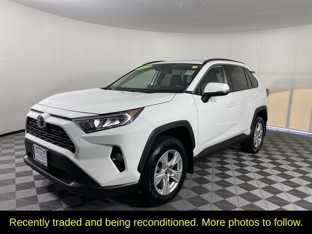 Used 2019 Toyota RAV4 XLE w/ Convenience Package AWD/4WD image 4