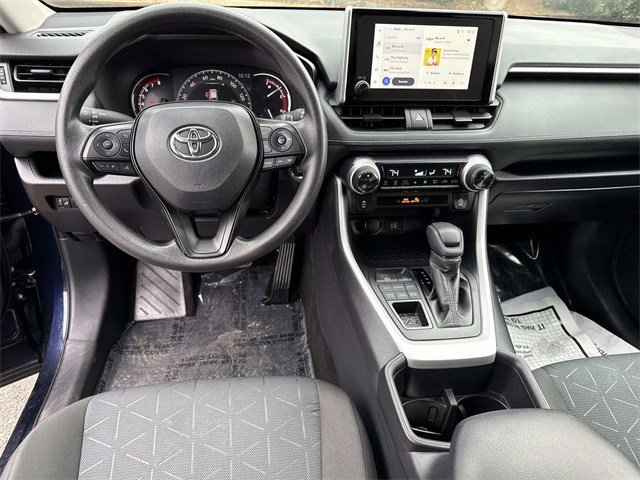 Used 2025 Toyota RAV4 XLE image 17