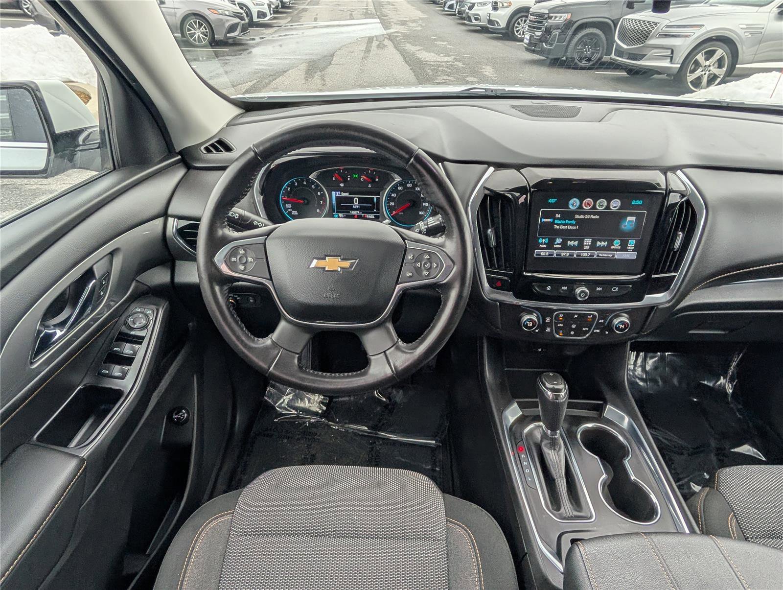 Used 2018 Chevrolet Traverse LT image 18