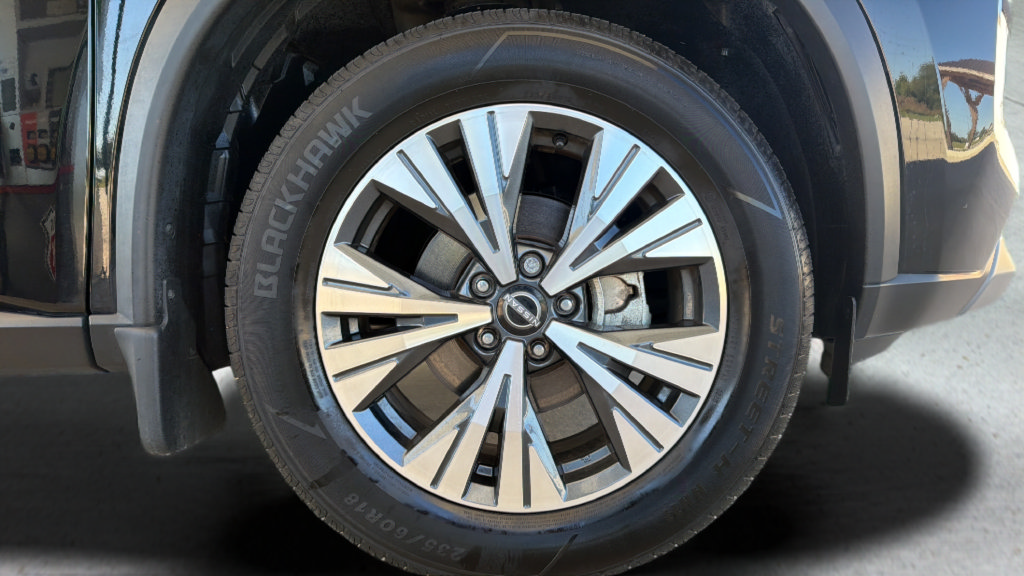 Certified 2023 Nissan Rogue SV w/ SV Premium B Package AWD/4WD image 25