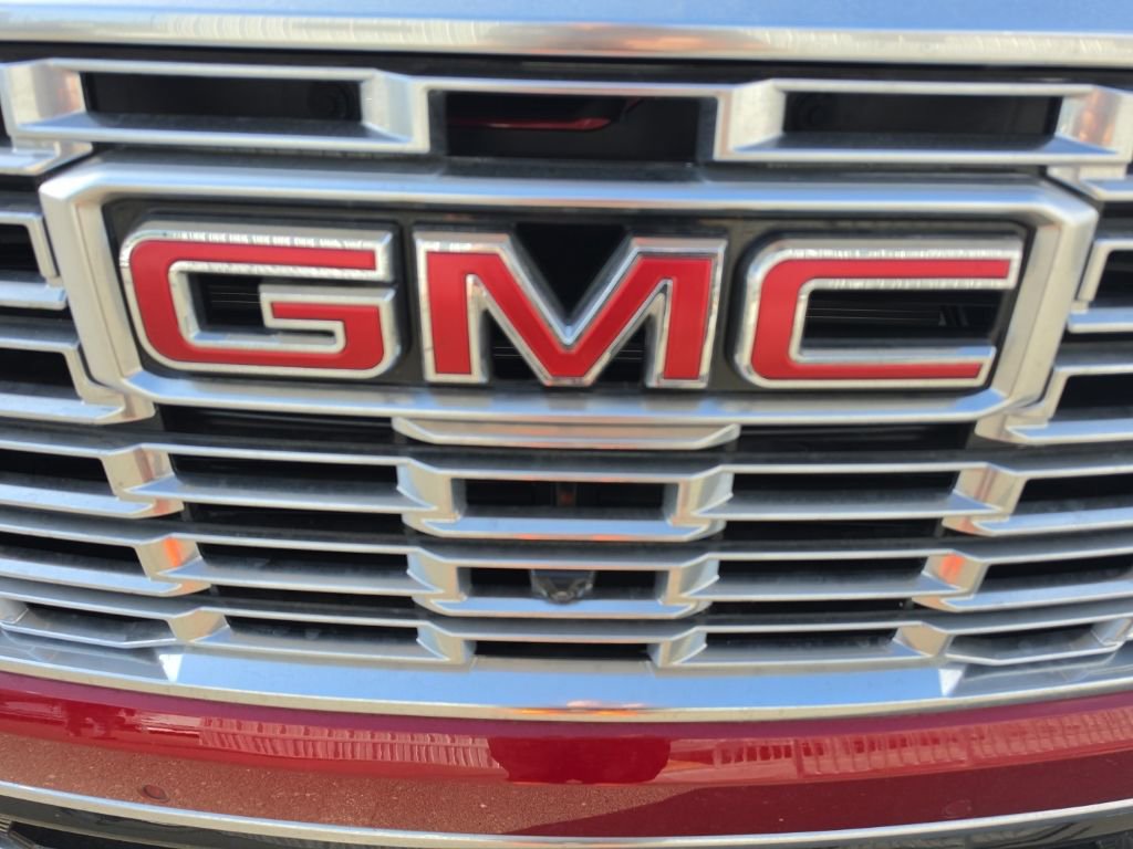 Used 2026 GMC Yukon Denali w/ Denali Reserve Package image 6