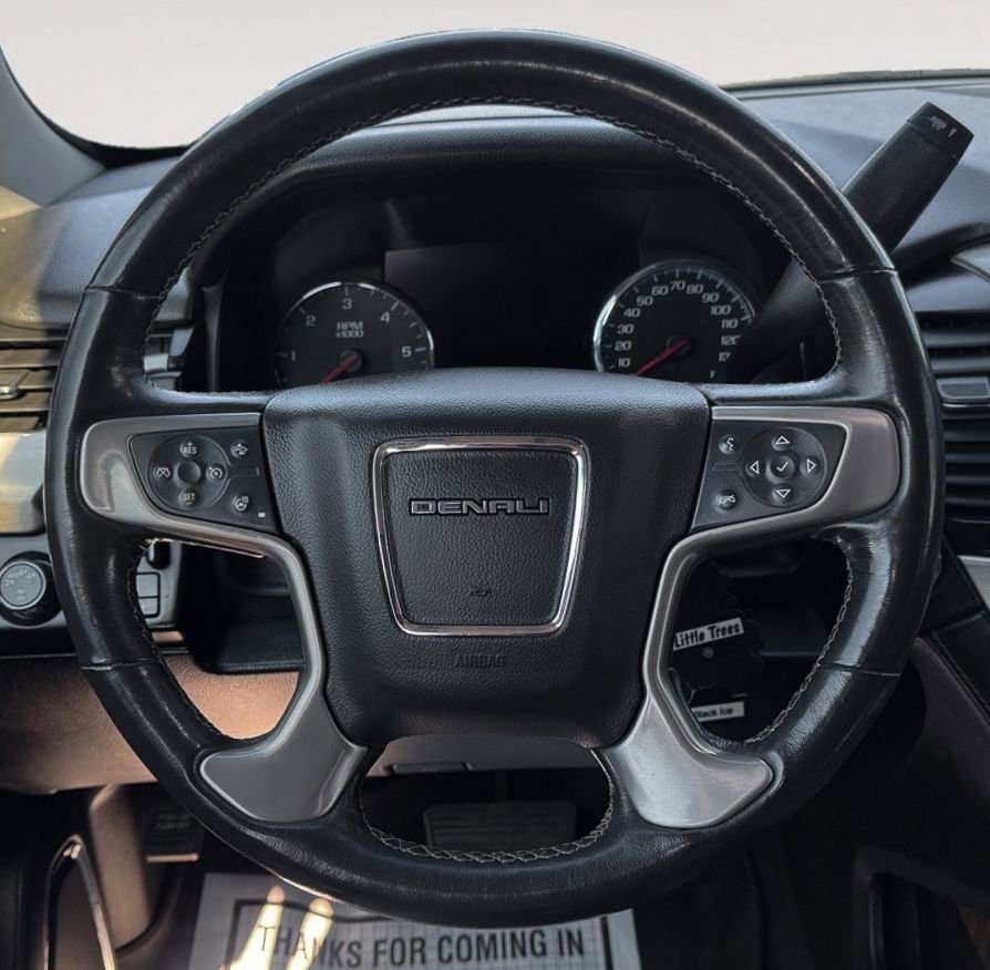 Used 2019 GMC Yukon Denali w/ Denali Ultimate Package image 17