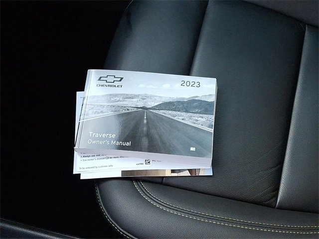 Used 2023 Chevrolet Traverse LT image 28