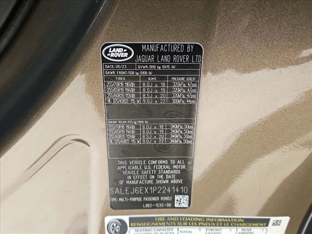 Used 2023 Land Rover Defender 90 S image 27