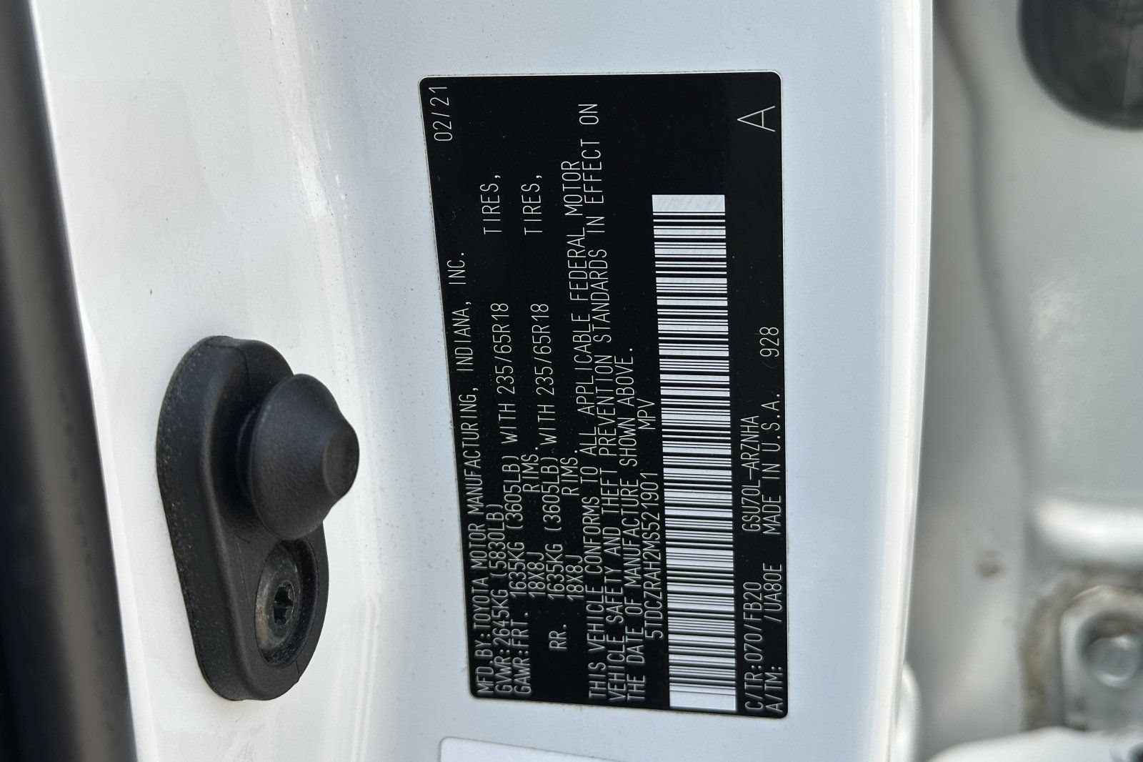 Used 2021 Toyota Highlander L FWD image 31