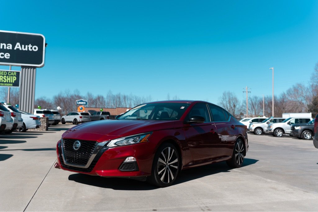 Used 2019 Nissan Altima 2.5 SR w/ SR Premium Package image 3