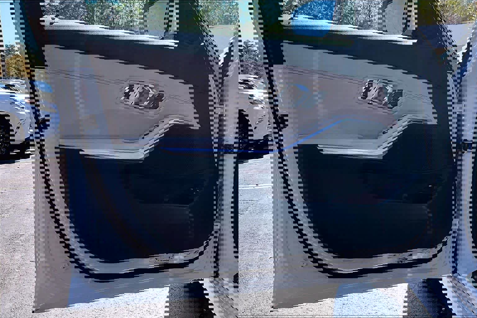 Used 2022 BMW 330e w/ Premium Package image 23