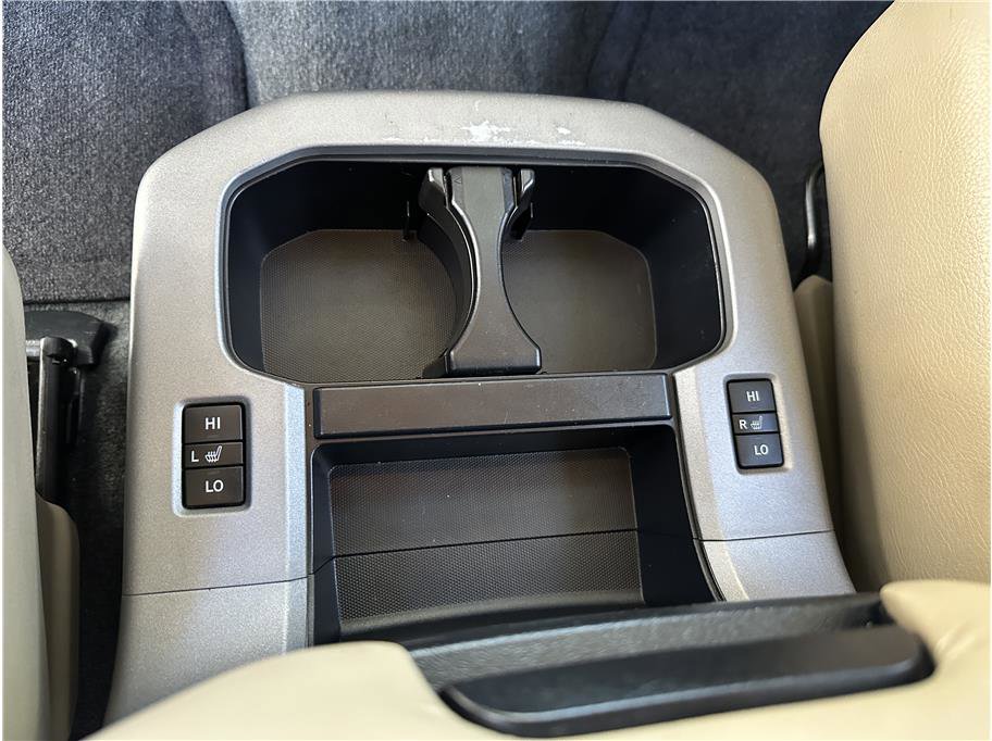 Used 2012 Toyota Sequoia Platinum image 34