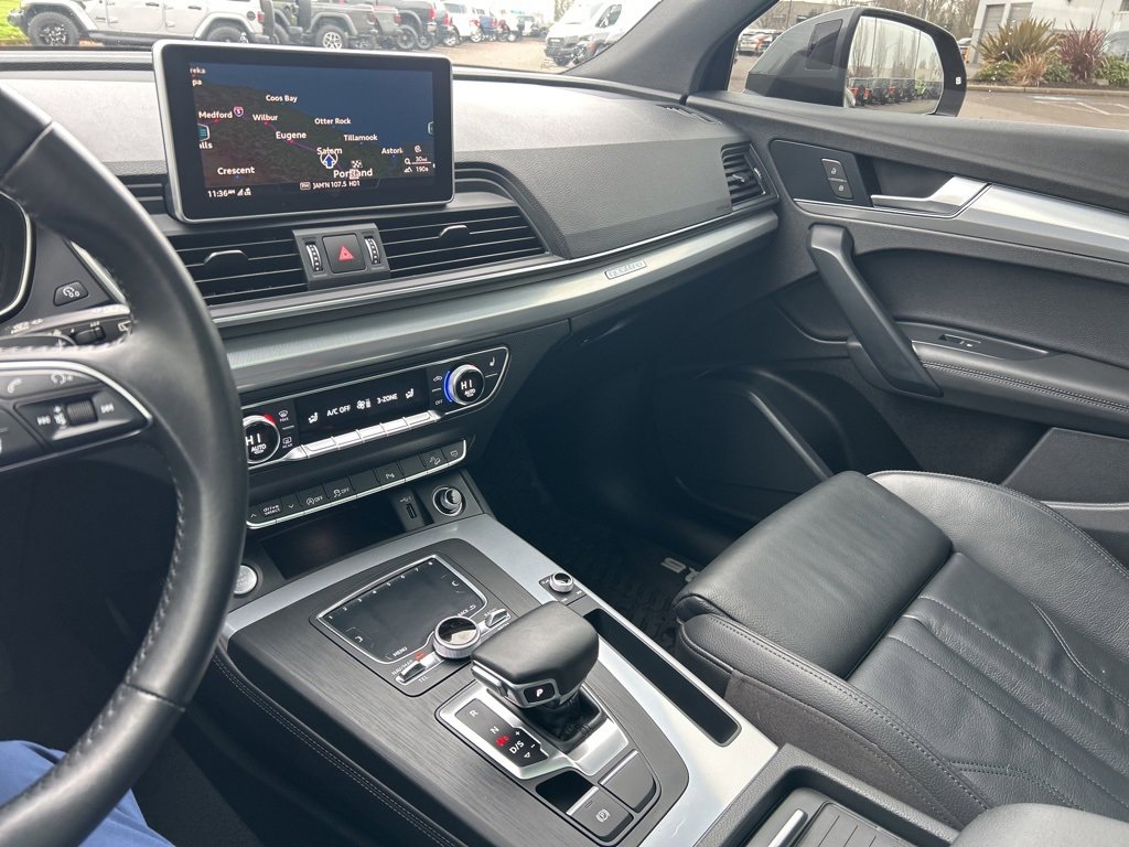Used 2020 Audi Q5 2.0T Titanium Premium Plus image 15