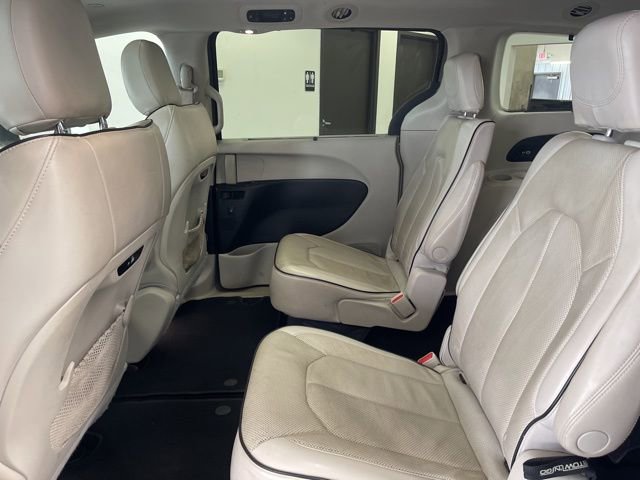 Used 2021 Chrysler Pacifica Limited w/ Premium & Safety Sphere Group AWD/4WD image 23