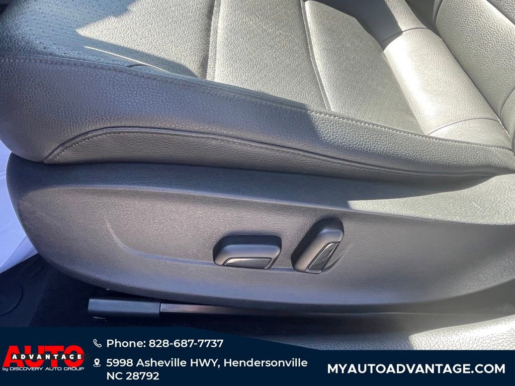Used 2017 Volkswagen Jetta SEL image 27
