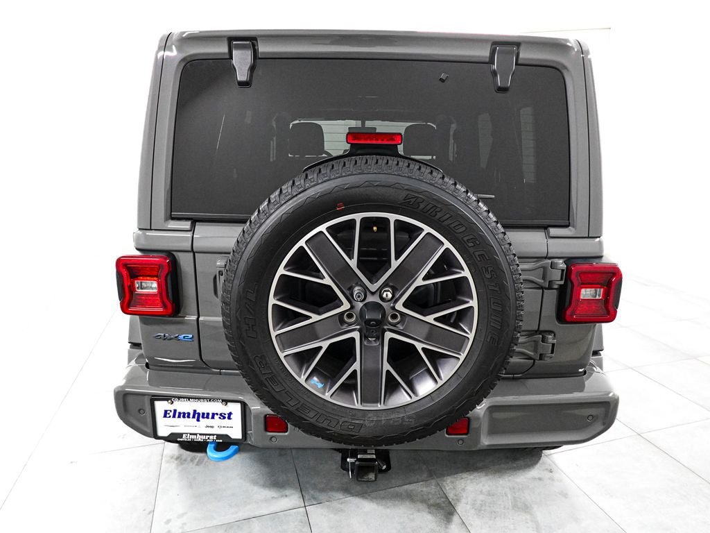 Used 2023 Jeep Wrangler Unlimited Sahara AWD/4WD image 6