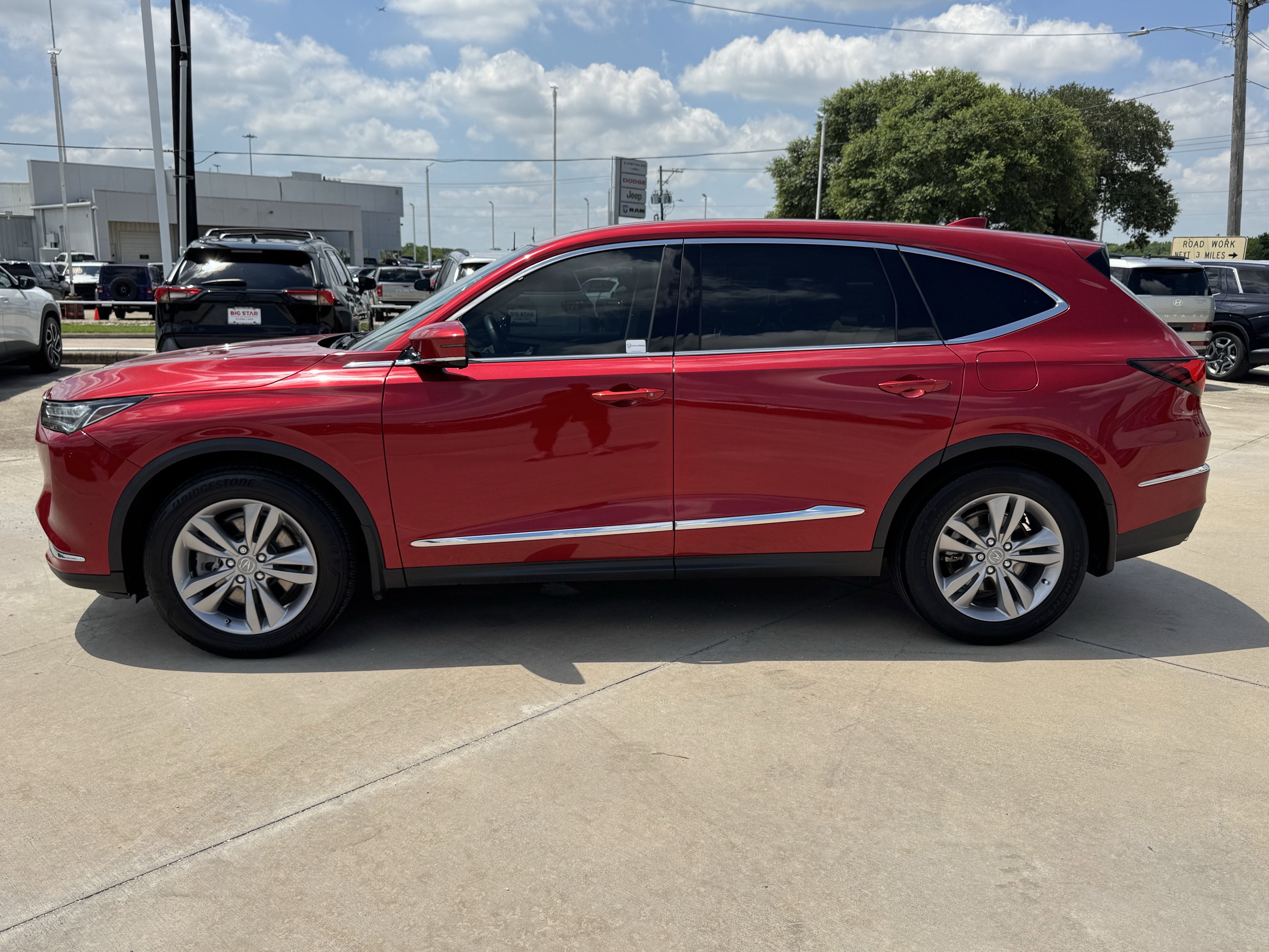 Used 2023 Acura MDX FWD image 7