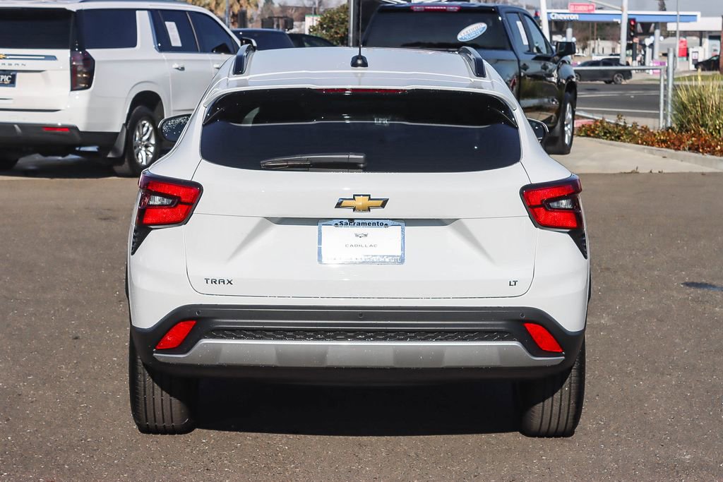 Used 2026 Chevrolet Trax LT w/ Driver Confidence Package image 3