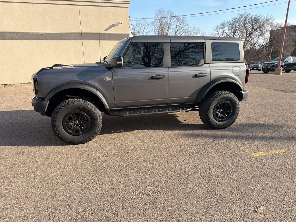 Used 2022 Ford Bronco Wildtrak image 3