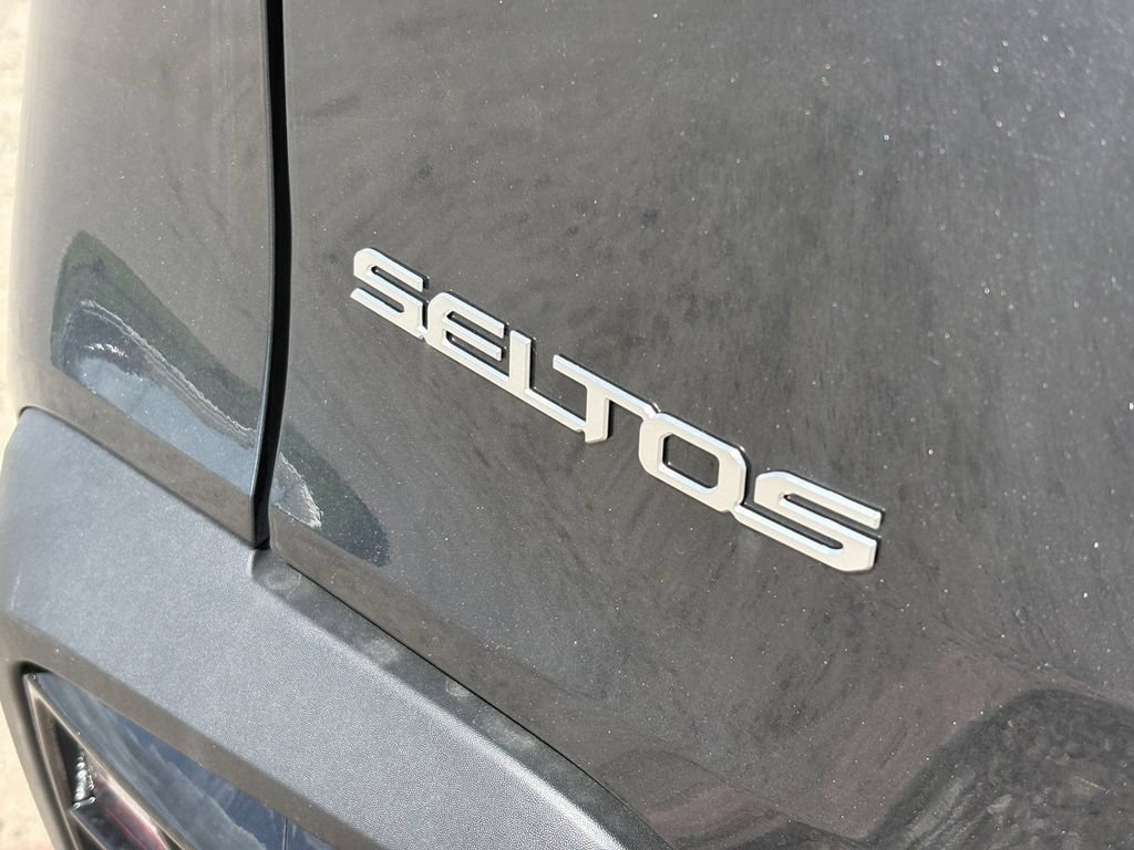 New 2026 Kia Seltos S FWD image 10