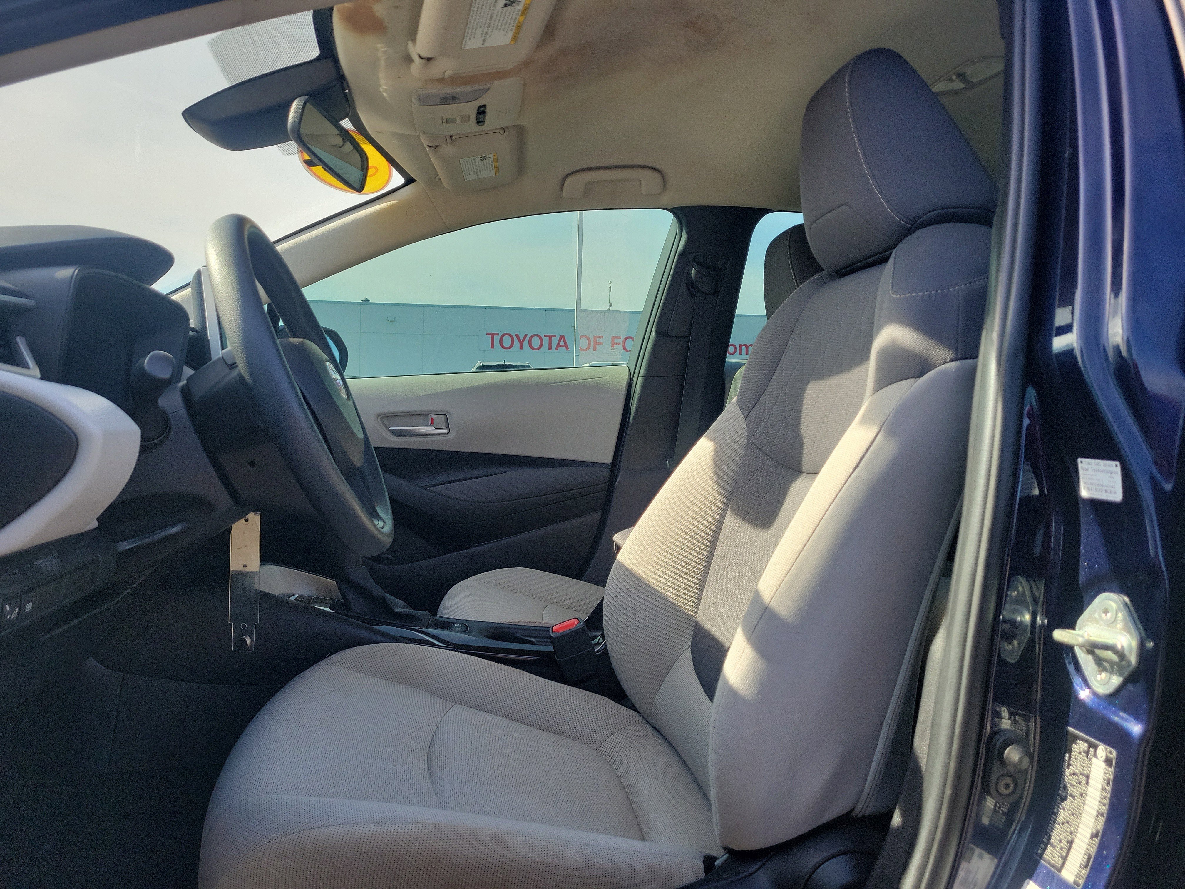 Used 2021 Toyota Corolla LE image 13