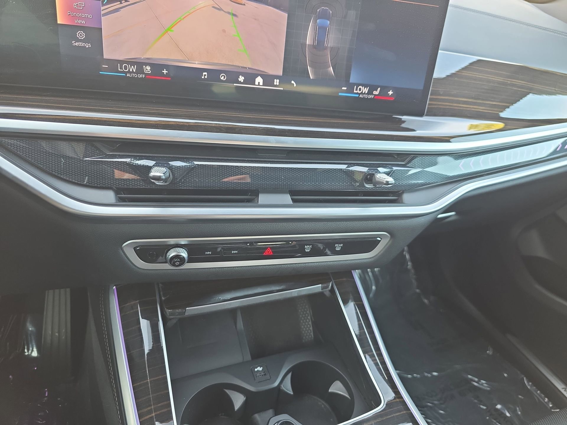 Used 2025 BMW X5 xDrive50e image 24