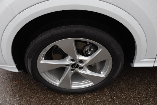 New 2025 Audi Q5 Premium Plus image 12