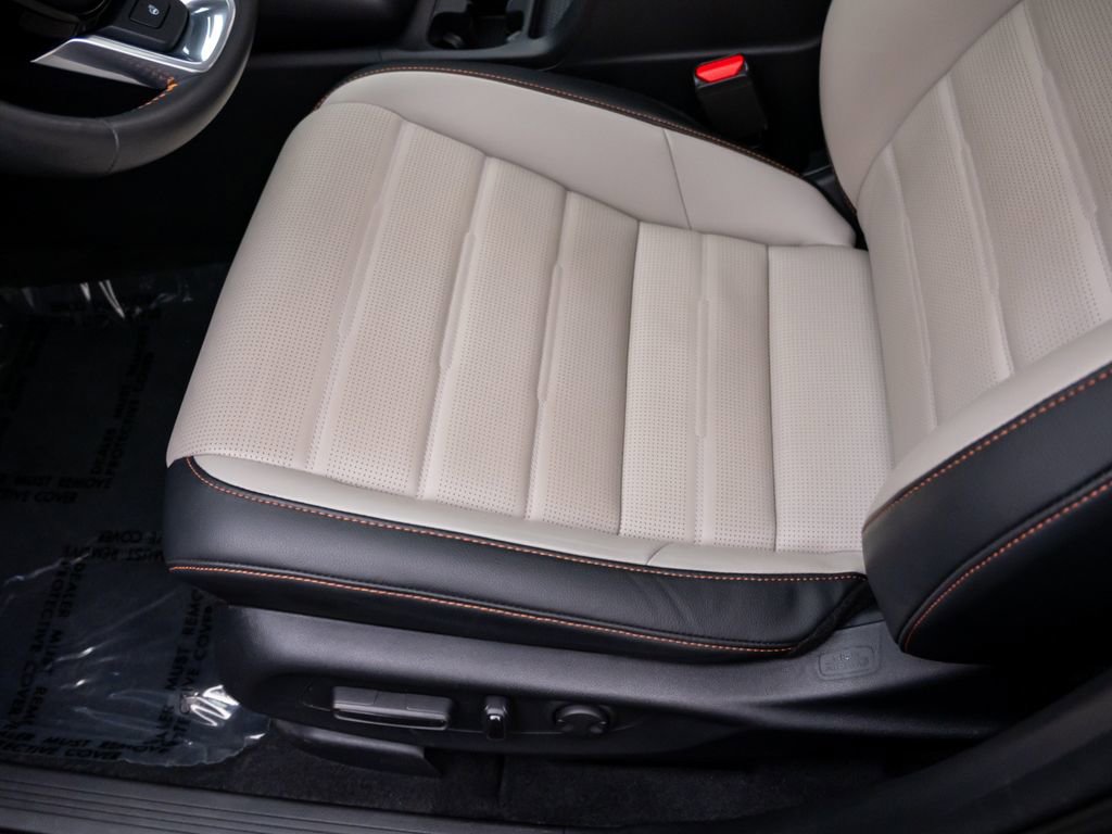 Used 2024 Honda CR-V Sport Touring image 16
