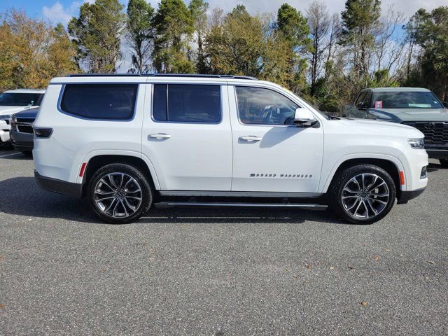 Used 2022 Jeep Grand Wagoneer Series III w/ Flexible Seating Group image 9