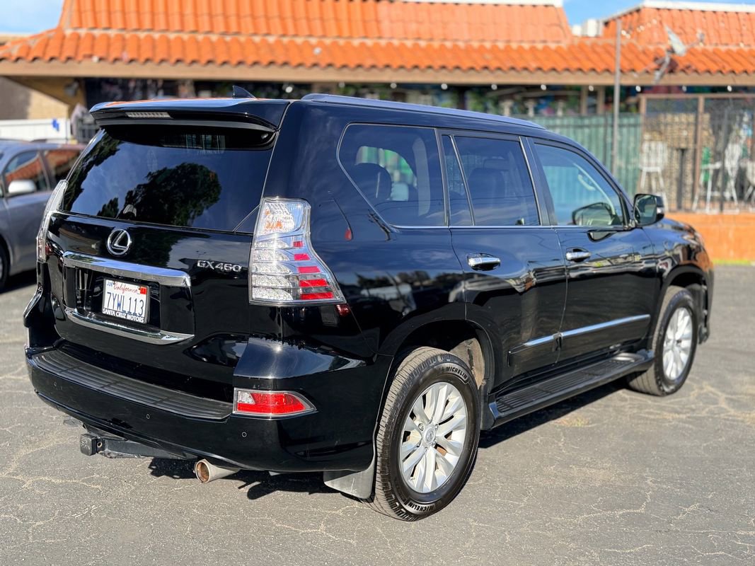 Used 2017 Lexus GX 460 image 6