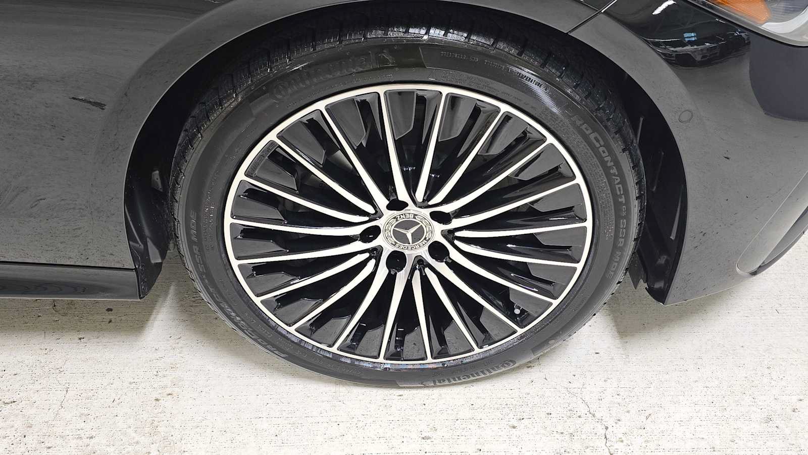 New 2026 Mercedes-Benz CLE 300 4MATIC Coupe image 9