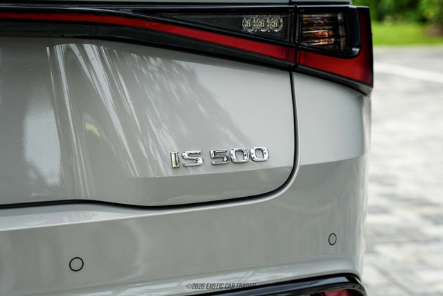 Used 2025 Lexus IS 500 w/ F-Sport Performance RWD image 71