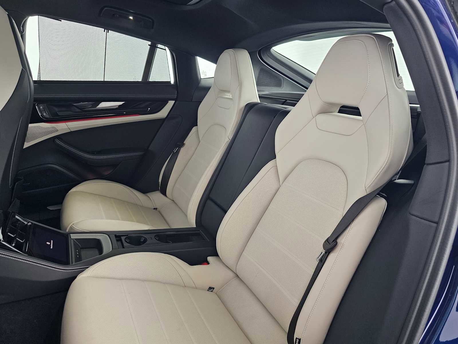 Used 2024 Porsche Panamera 4 image 34