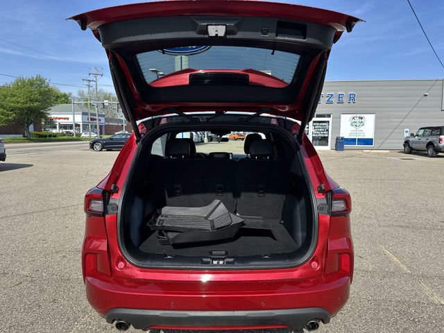 Used 2023 Ford Escape ST-Line w/ Tech Pack #1 AWD/4WD image 21