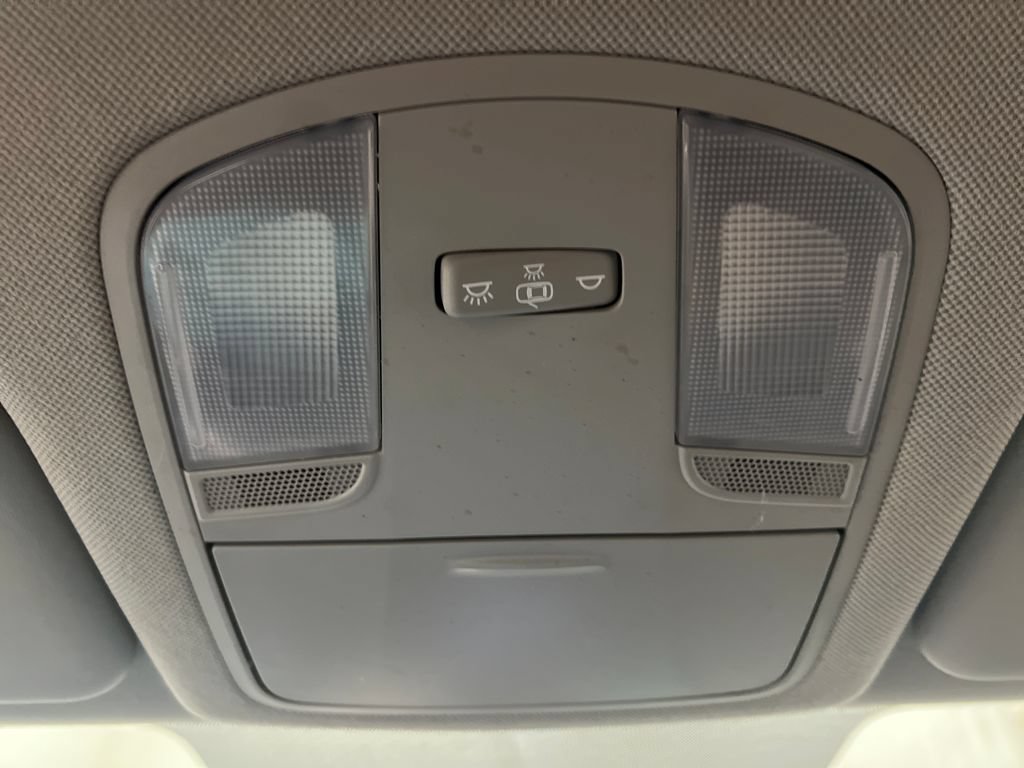 Used 2019 Hyundai Elantra SE FWD image 22