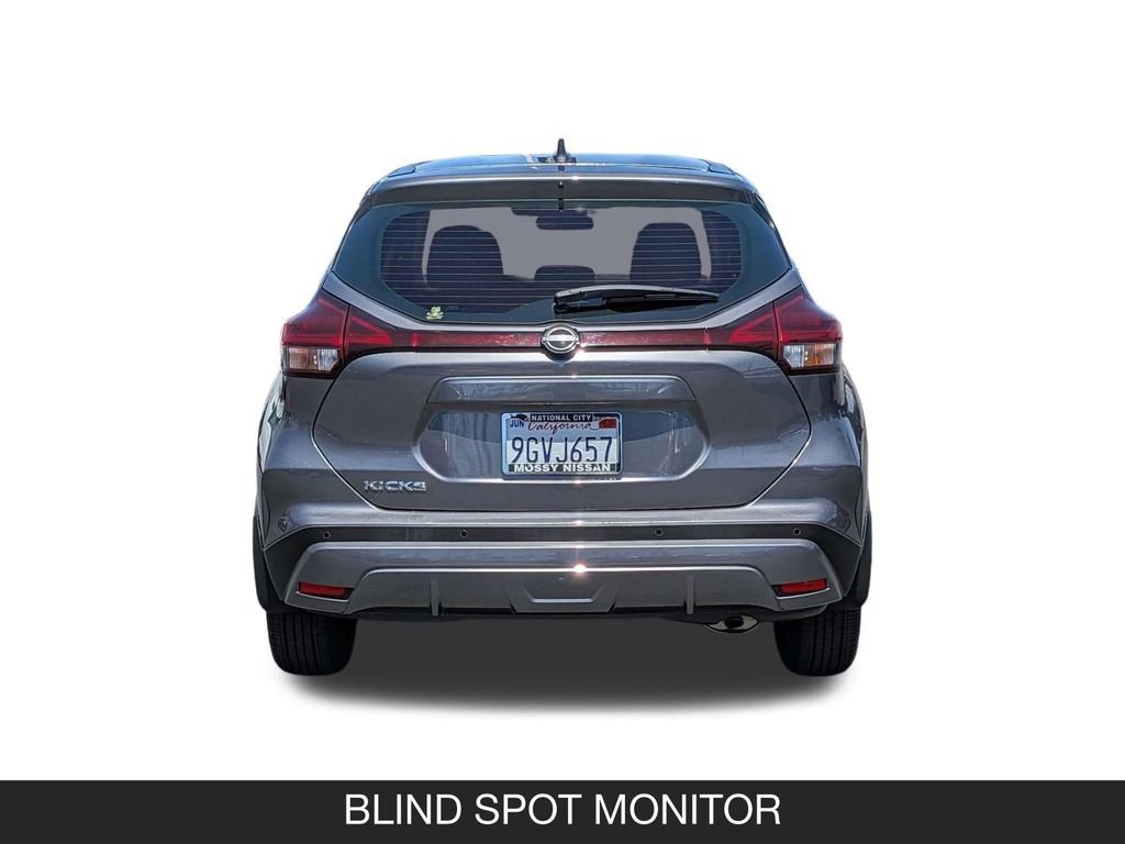 Used 2023 Nissan Kicks S FWD image 9
