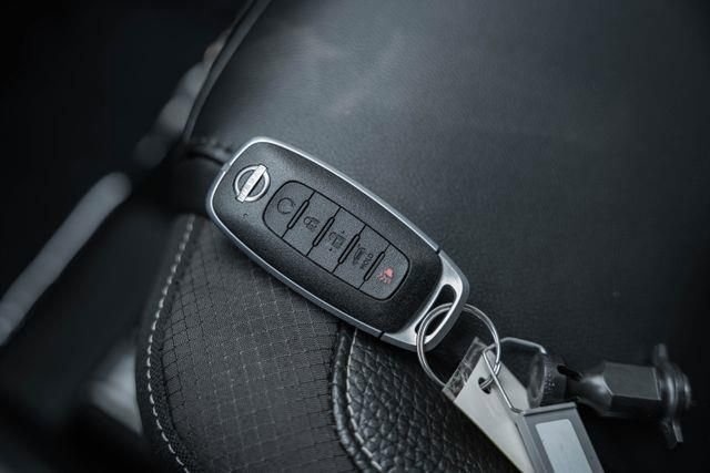 Used 2023 Nissan Pathfinder SL image 40