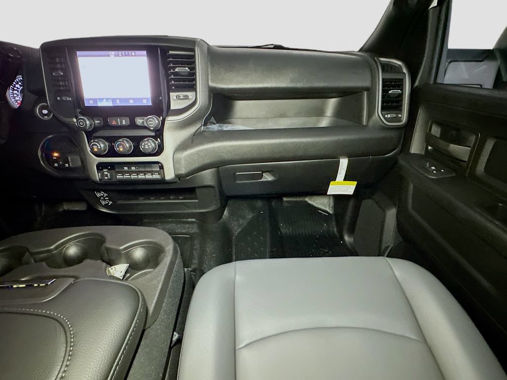 New 2026 RAM 5500 Tradesman AWD/4WD image 24