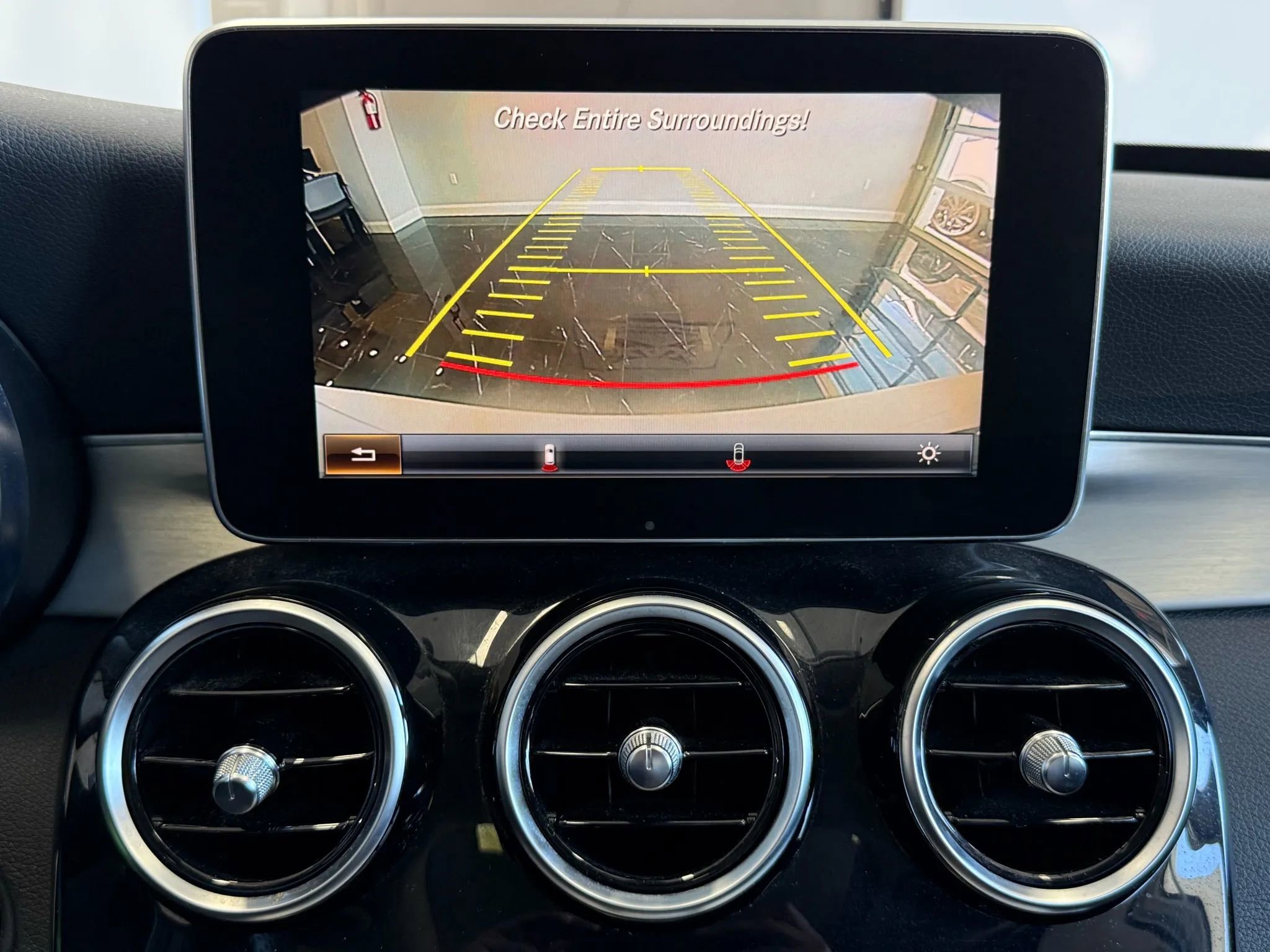 Used 2015 Mercedes-Benz C 300 4MATIC Sedan image 13