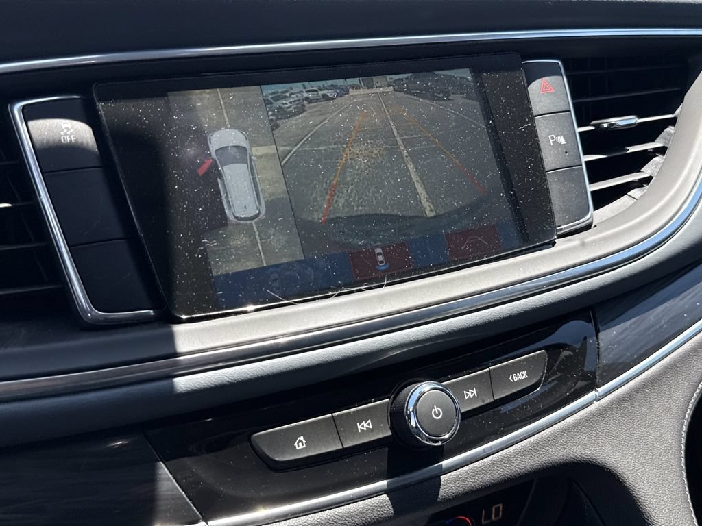 Used 2019 Buick Enclave Essence FWD image 22