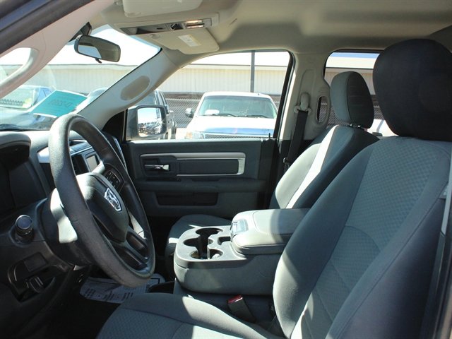 Used 2017 RAM 1500 Classic SLT AWD/4WD image 14