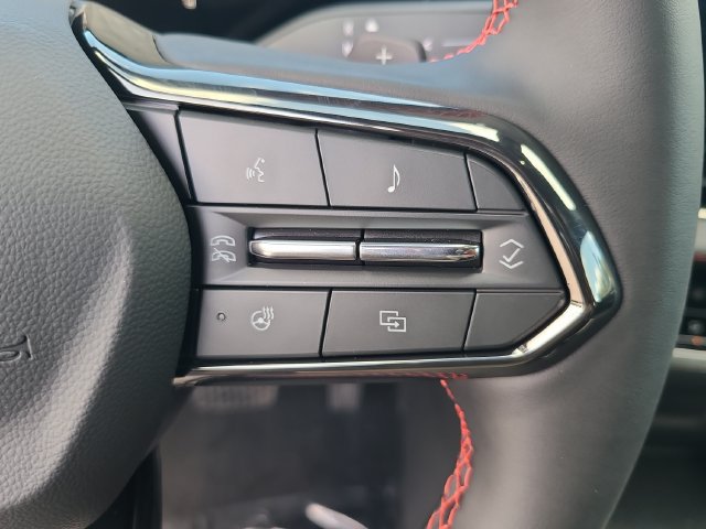 New 2027 Chevrolet Equinox RS FWD image 31