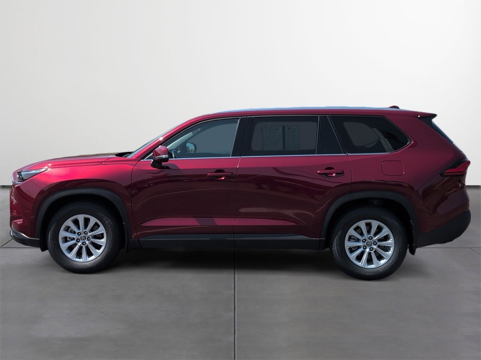 Certified 2024 Toyota Grand Highlander XLE FWD image 3