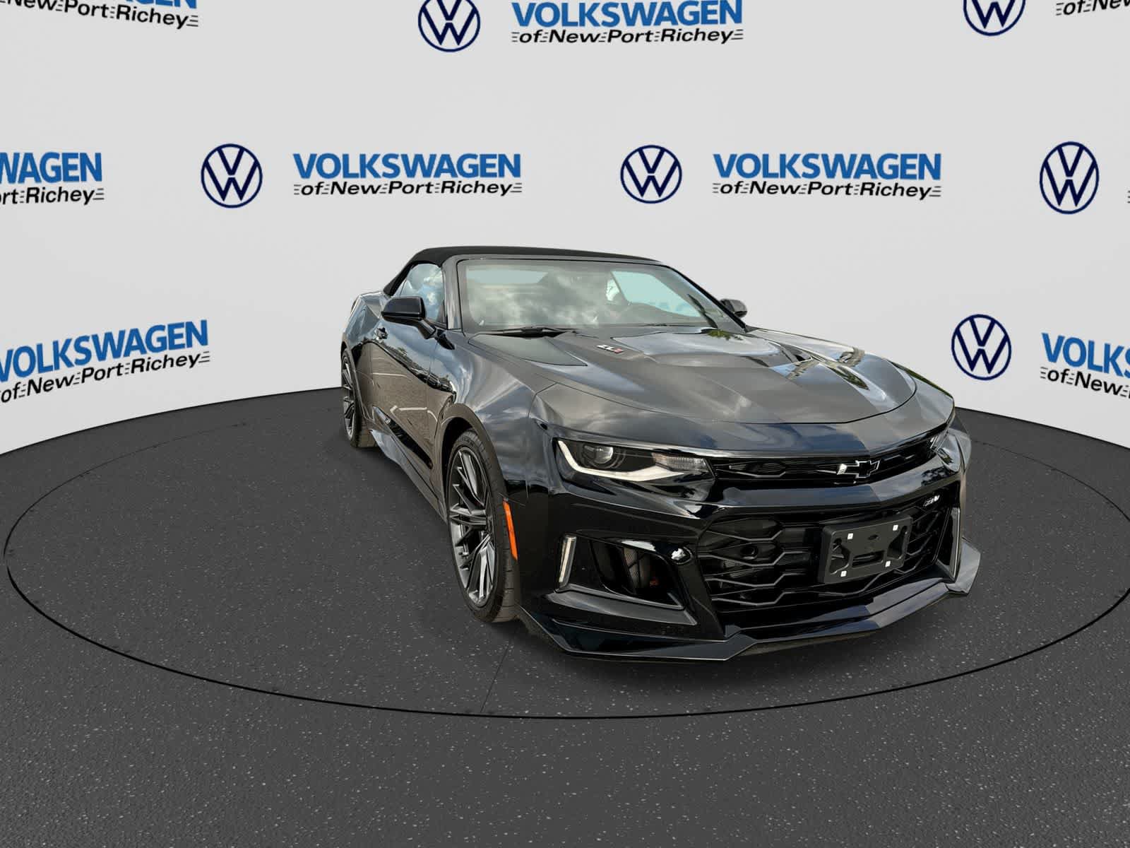 Used 2022 Chevrolet Camaro ZL1 RWD image 16