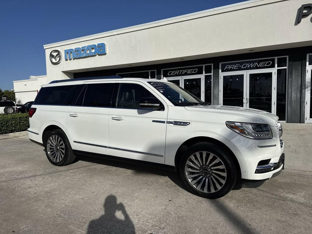 Used 2020 Lincoln Navigator L Reserve w/ Luxury Package AWD/4WD image 6