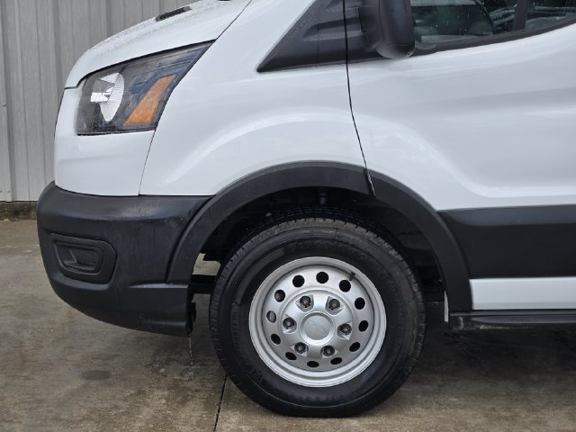 Used 2024 Ford Transit 250 148 Medium Roof Extended AWD image 11